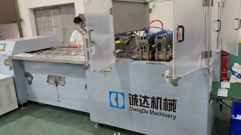 狗糧吸塑紙卡包裝機(jī) 泡殼泡罩熱封包裝機(jī)